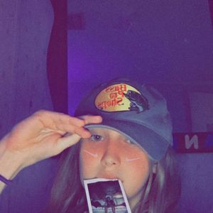 Meet your Posher, Laney